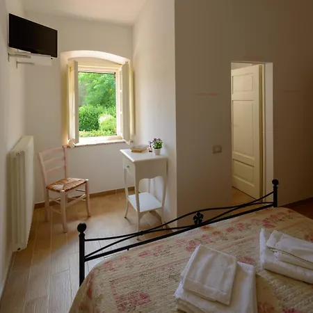 Pretenzano Alloggio per agriturismo Volterra