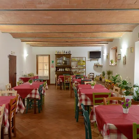 Pretenzano Alloggio per agriturismo *